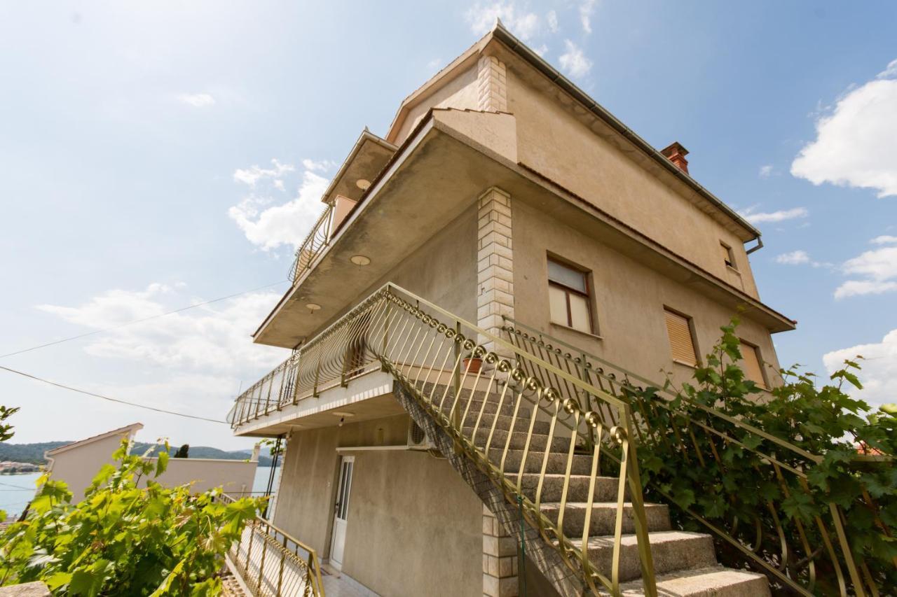 Apartmani Mila A1 & A2 & 3 Τρογκίρ Εξωτερικό φωτογραφία