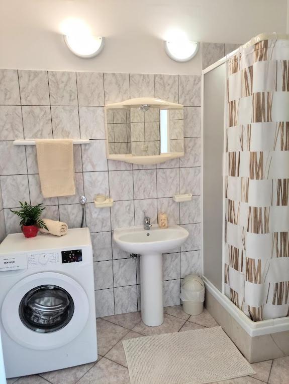Apartmani Mila A1 & A2 & 3 Τρογκίρ Εξωτερικό φωτογραφία