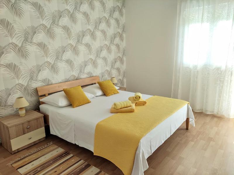 Apartmani Mila A1 & A2 & 3 Τρογκίρ Εξωτερικό φωτογραφία