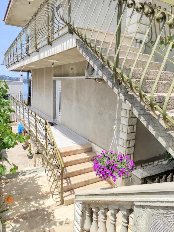 Apartmani Mila A1 & A2 & 3 Τρογκίρ Εξωτερικό φωτογραφία